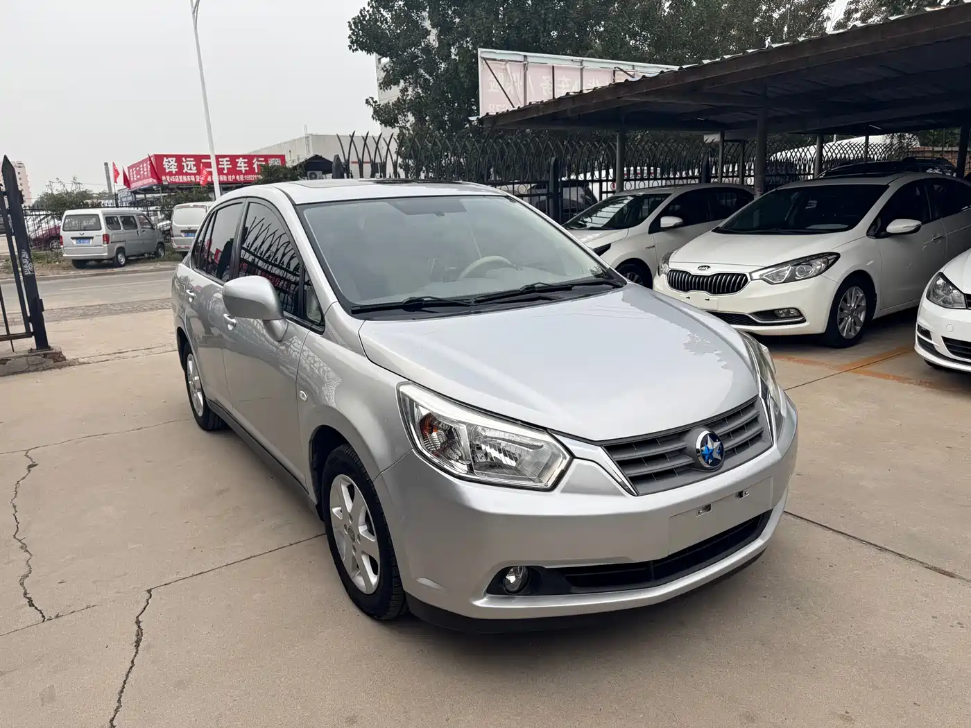 Venucia D50 2013 2013 1.6L Auto Luxury