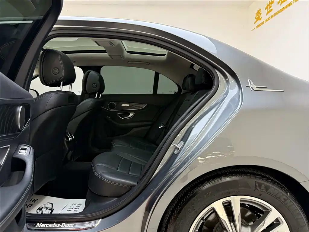 Mercedes-Benz C-Class 2018 C 200 L Sport Edition фото 6