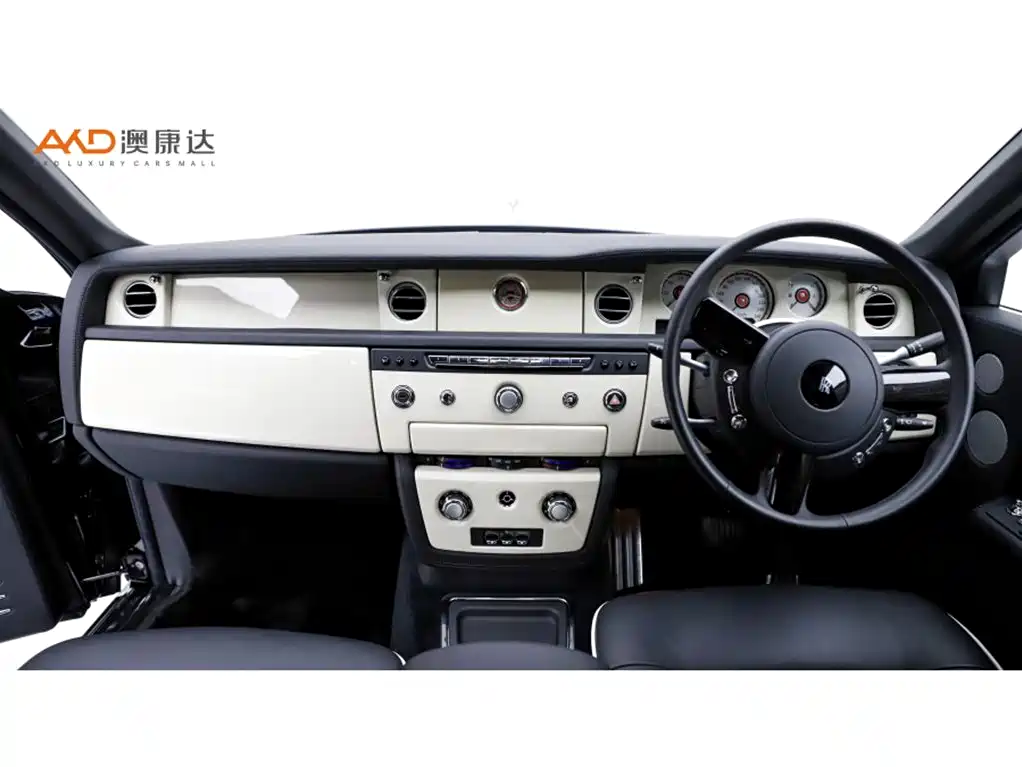 Rolls-Royce Phantom 2013 6.7L Extended Wheelbase (EWB) фото 5