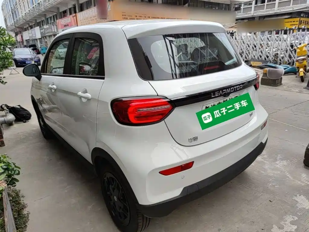 ZERO-RUNNING CAR ZERO RUN T03