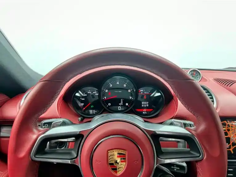 PORSCHE 718