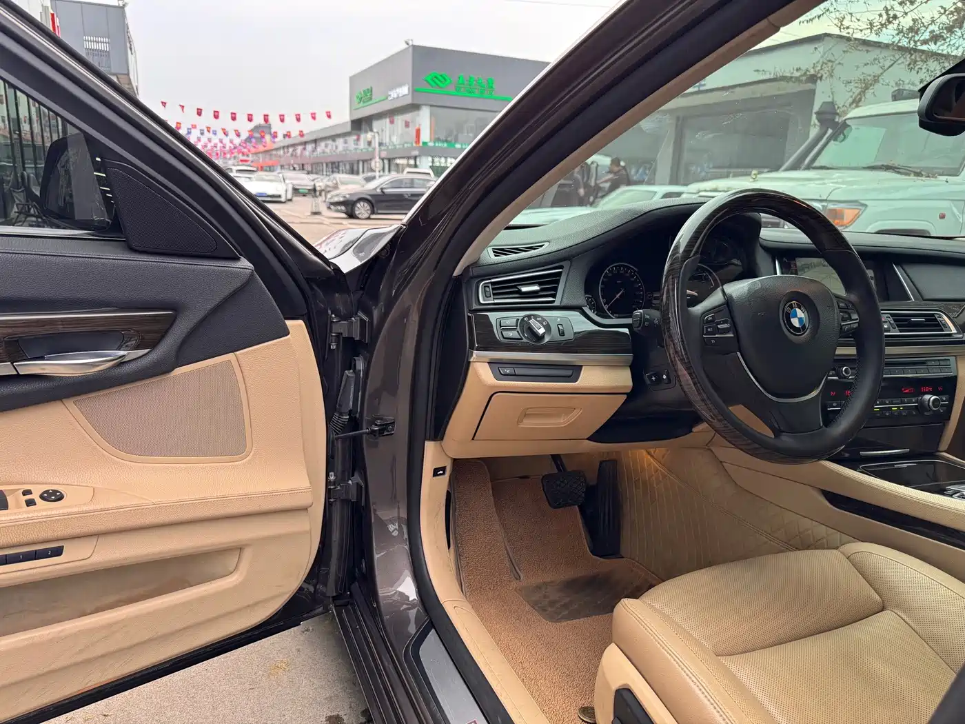BMW 7 Series 2013 2013 Model 740Li xDrive