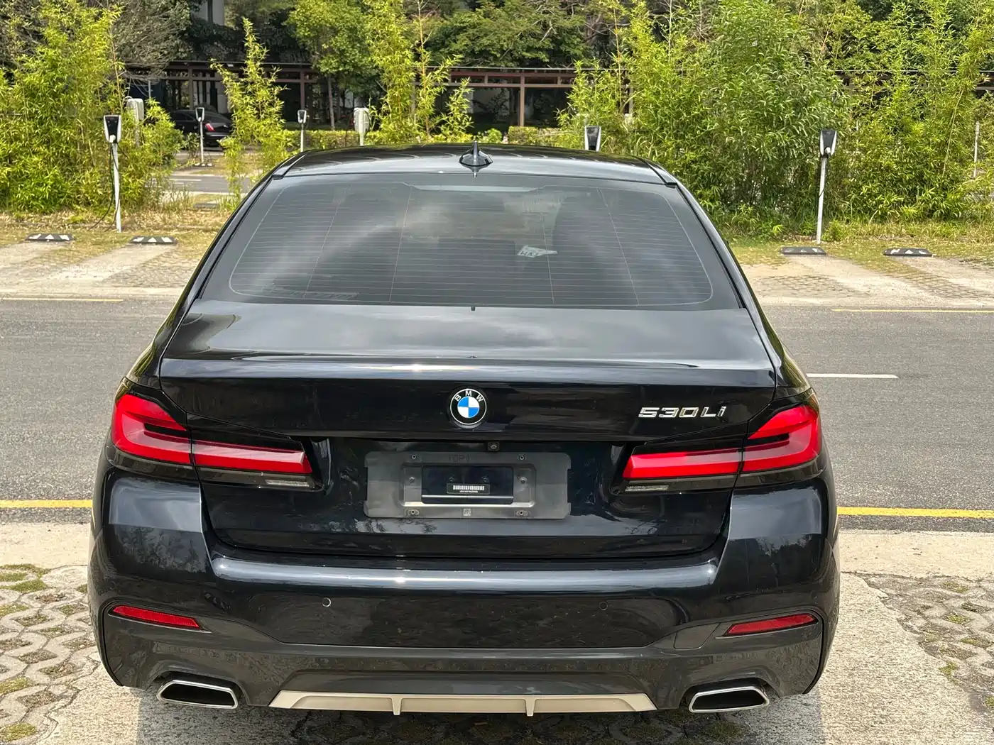 BMW 5 Series 2021 525Li M Sport Package фото 15