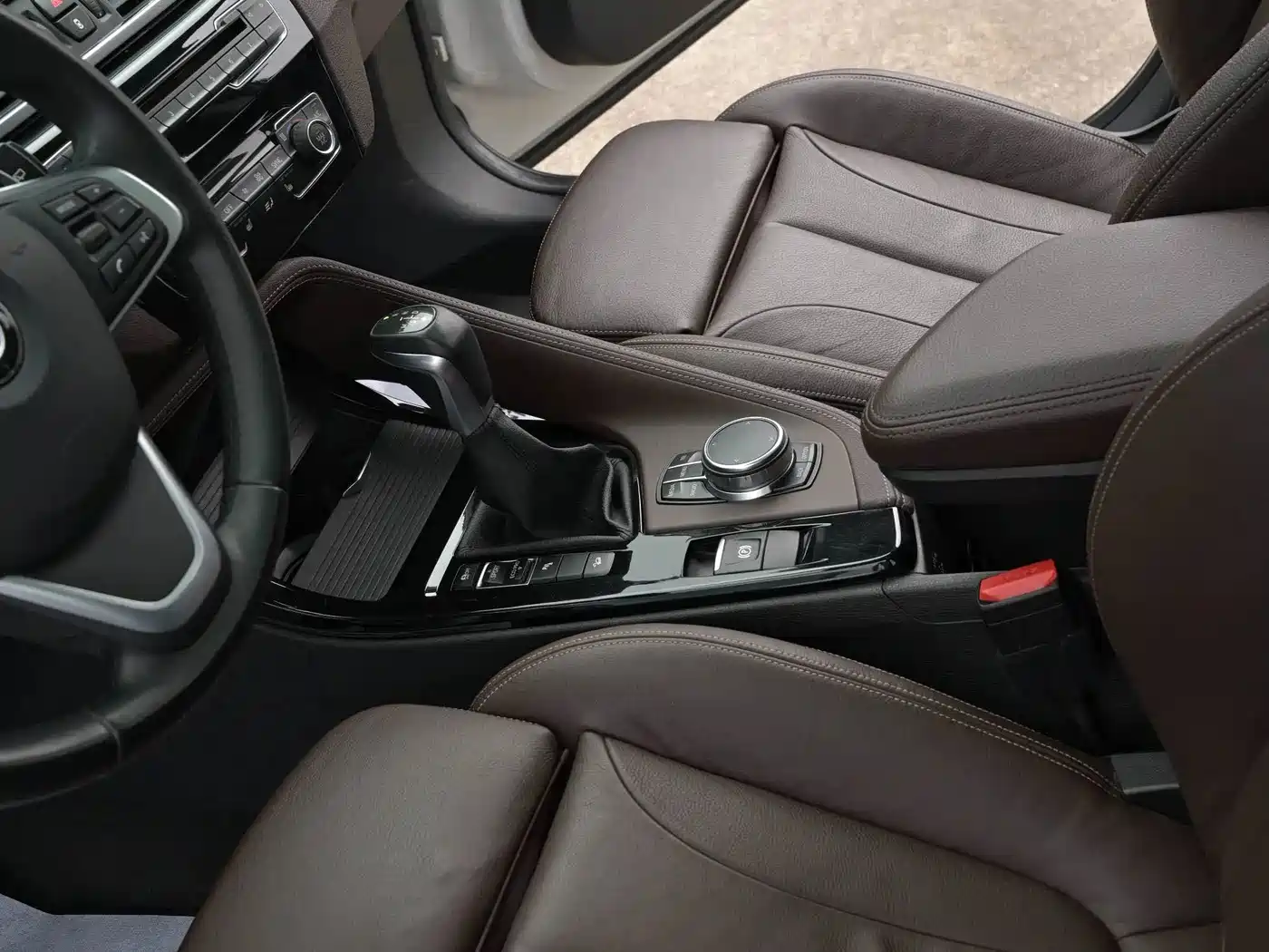 Фото 6 - BMW X1