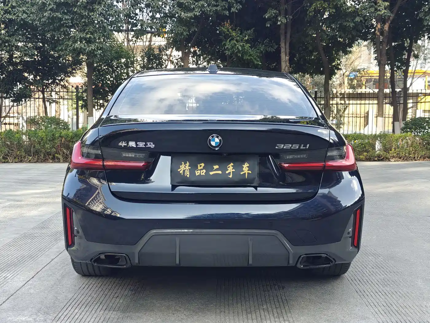 BMW 3 Series 2023 325Li M Sport Black Night Package фото 15