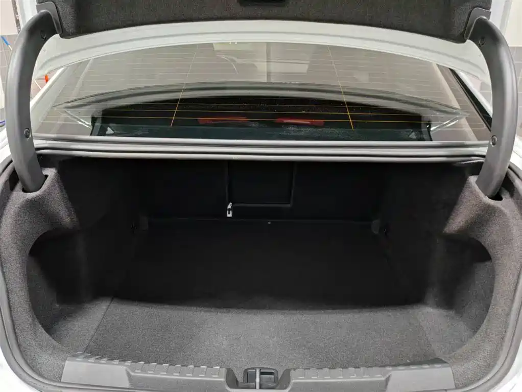Audi A3 2024 Model A3L Limousine 35 TFSI Fashion Sport фото 17