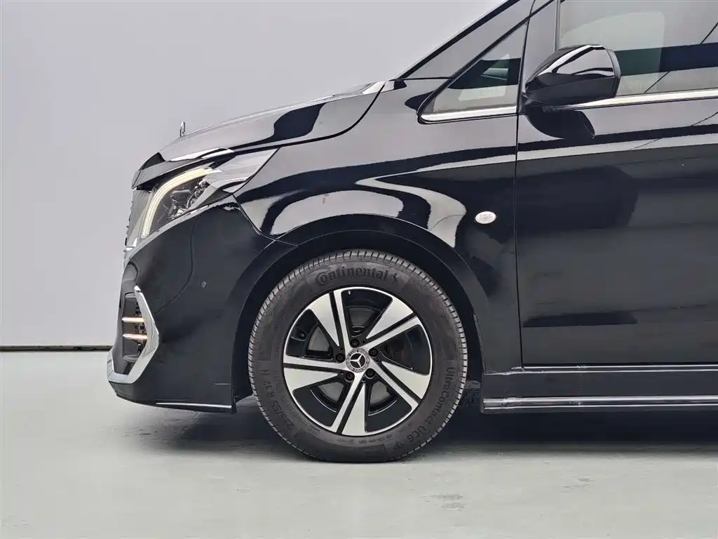 Mercedes-Benz Vito 2024 2.0T Business 7-Seater фото 6