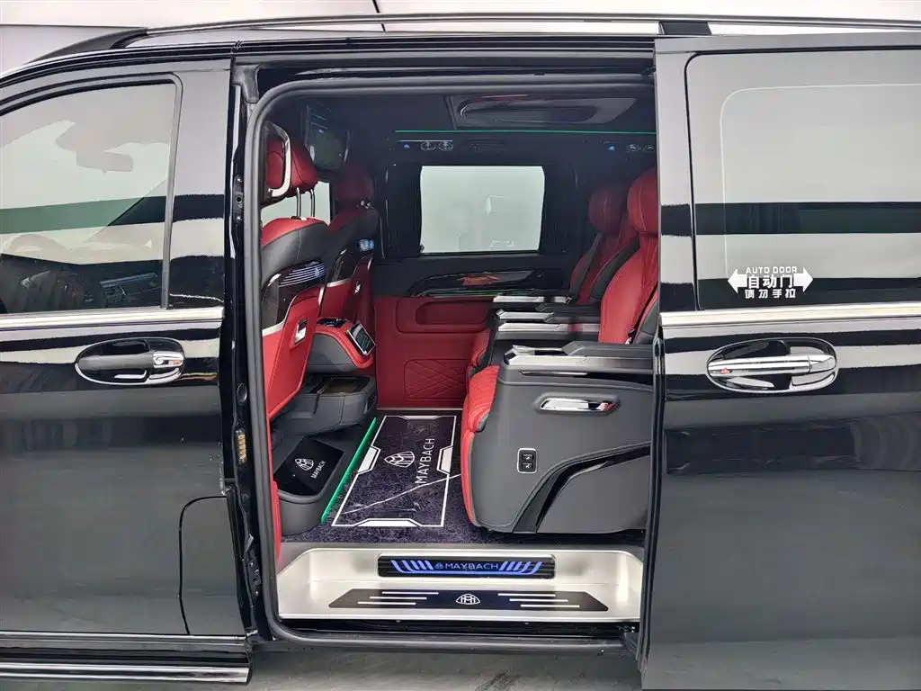Mercedes-Benz Vito 2024 2.0T Business 7-Seater фото 27