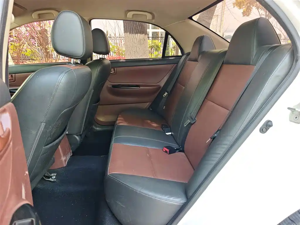 BYD F3 2012 Energy-saving Edition 1.5L Manual Comfort фото 13