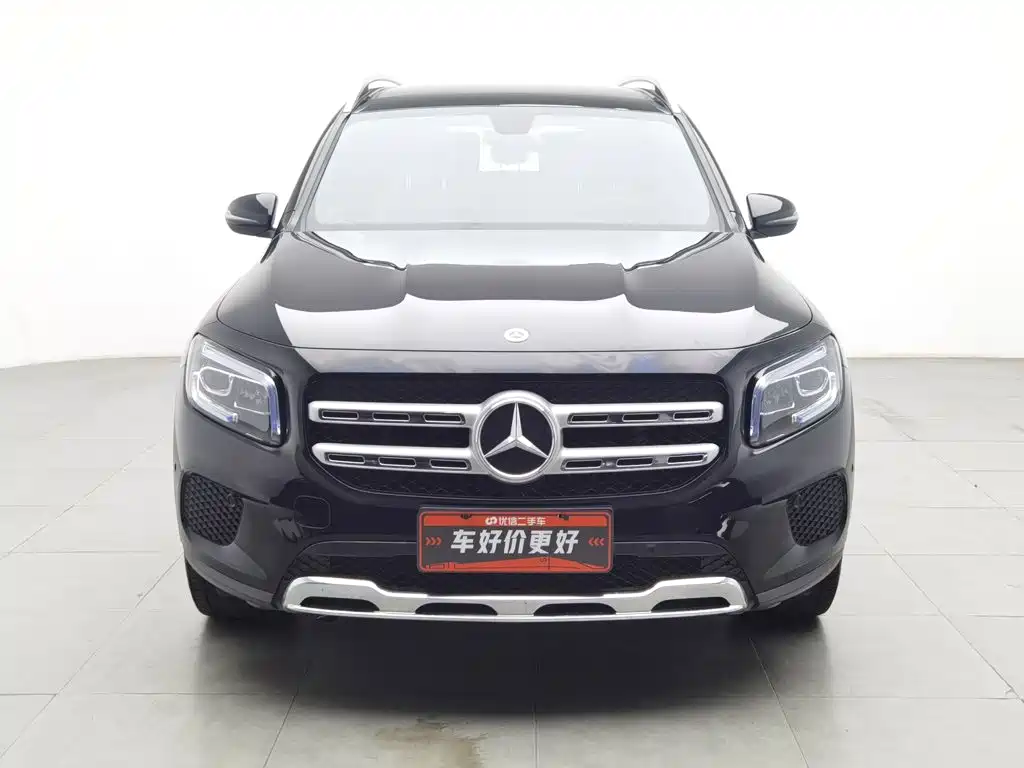 Фото 3 - Mercedes-Benz GLB