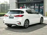 Фото 4 - Lexus CT