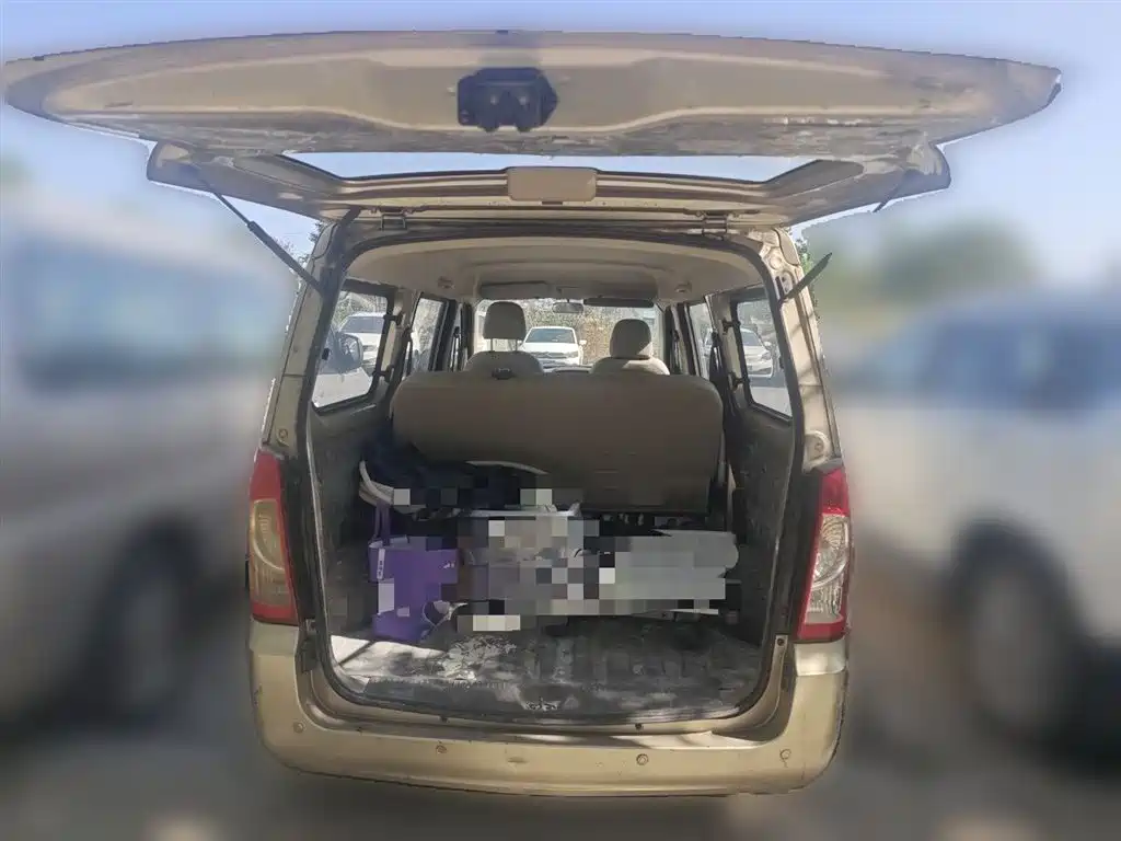 Wuling Motors Wuling Rongguang 2018 2014 1.2L S Base Model
