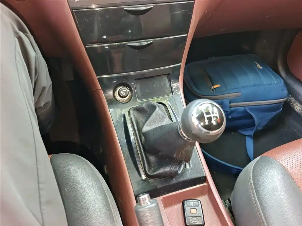 BYD F3 2012 Energy-saving Edition 1.5L Manual Comfort фото 10