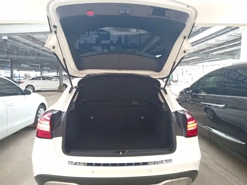 Mercedes-Benz GLA 2019 GLA 200 Dynamic фото 19