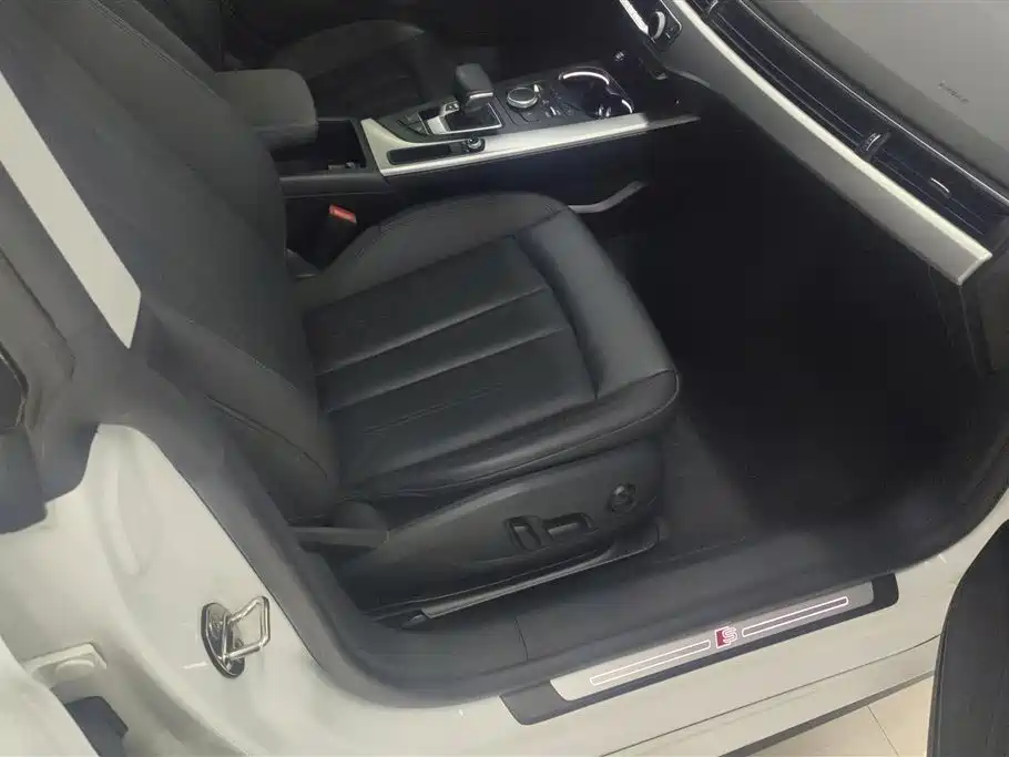 Audi A5 (Import) 2019 Sportback 40 TFSI Fashion фото 8
