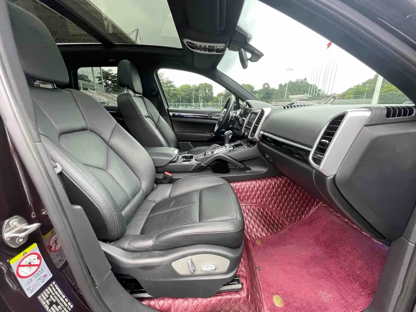 Porsche Cayenne 2014 Cayenne Platinum Edition 3.0T фото 18