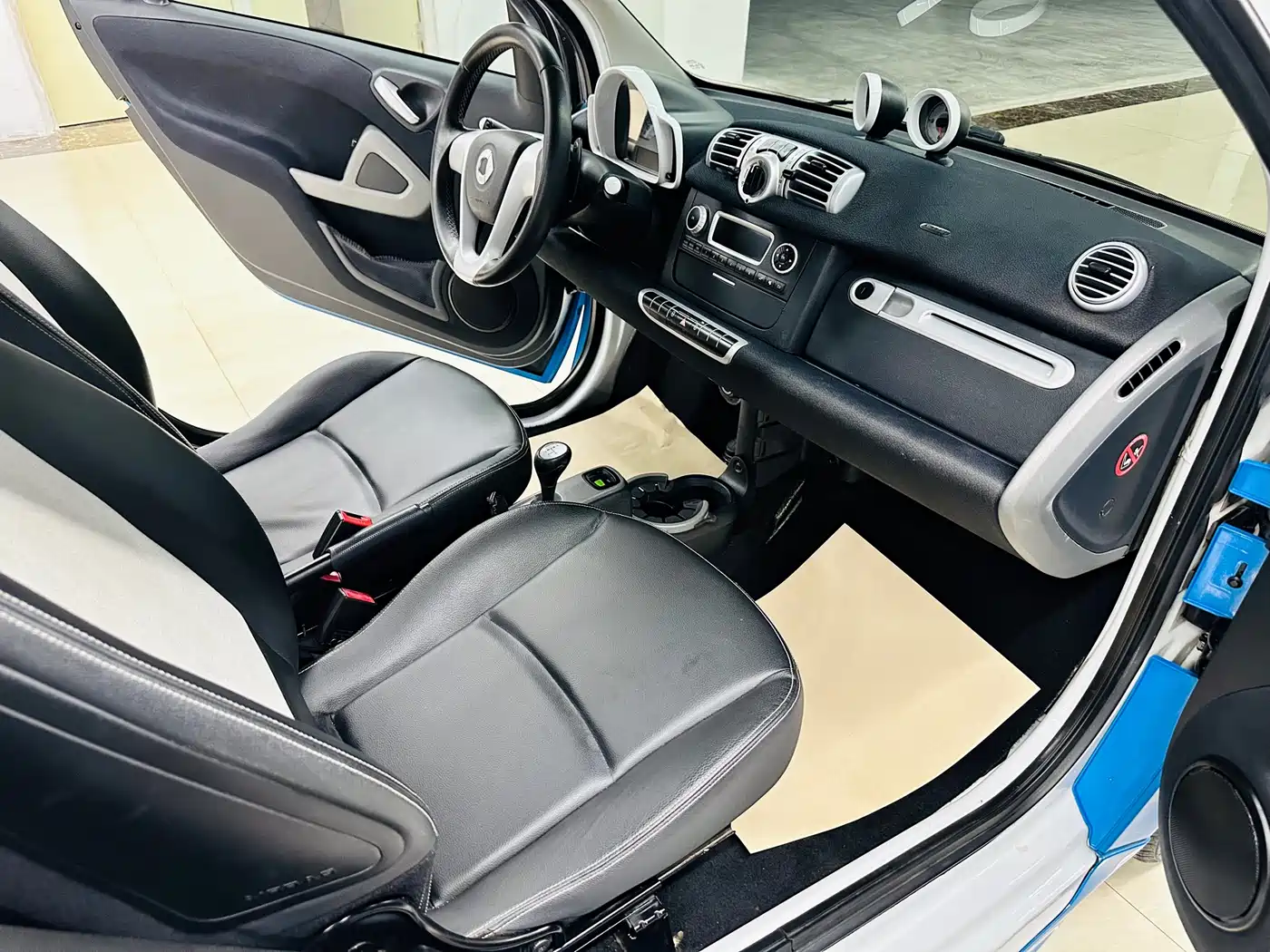 smart fortwo 2013 2013 1.0 MHD Hardtop Ice Special Edition