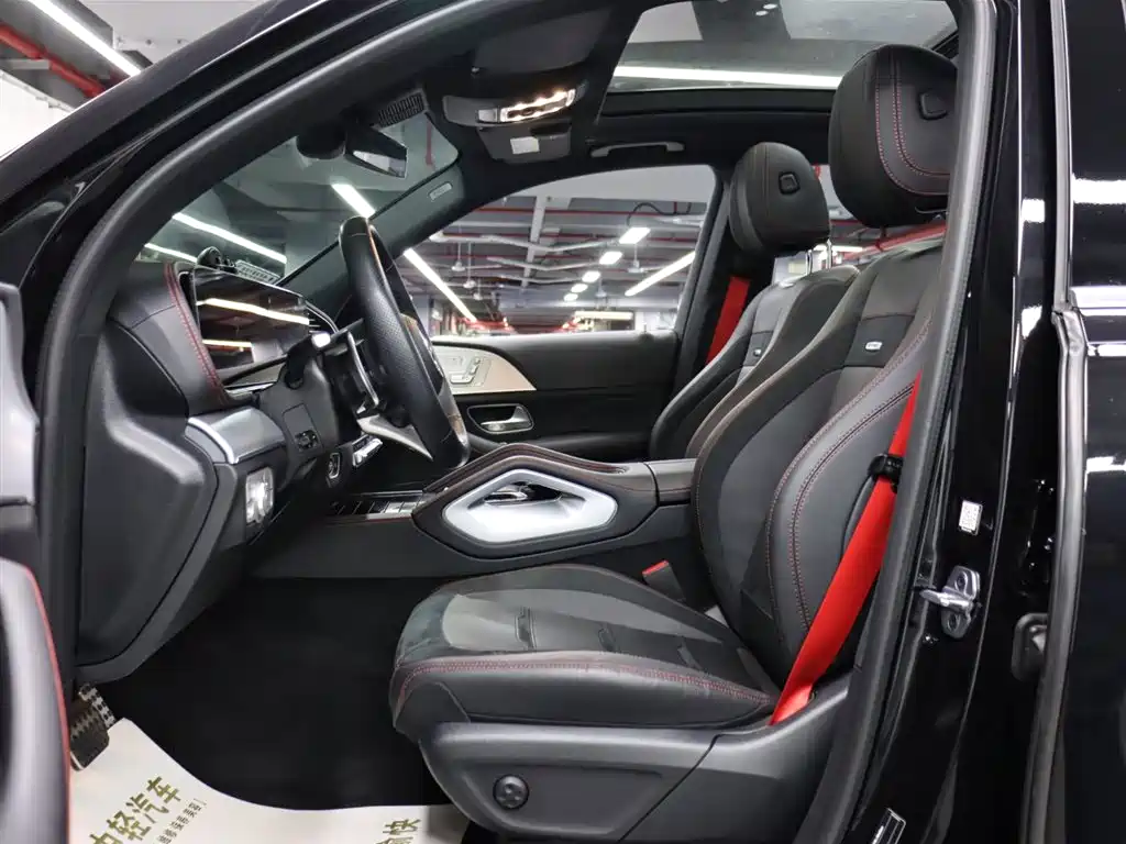 Mercedes-Benz GLE AMG 2025 AMG GLE 53 4MATIC+ фото 7