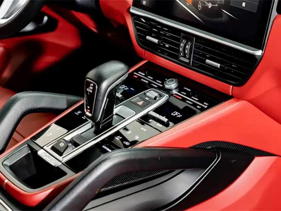 PORSCHE CAYENNE NEW ENERGY