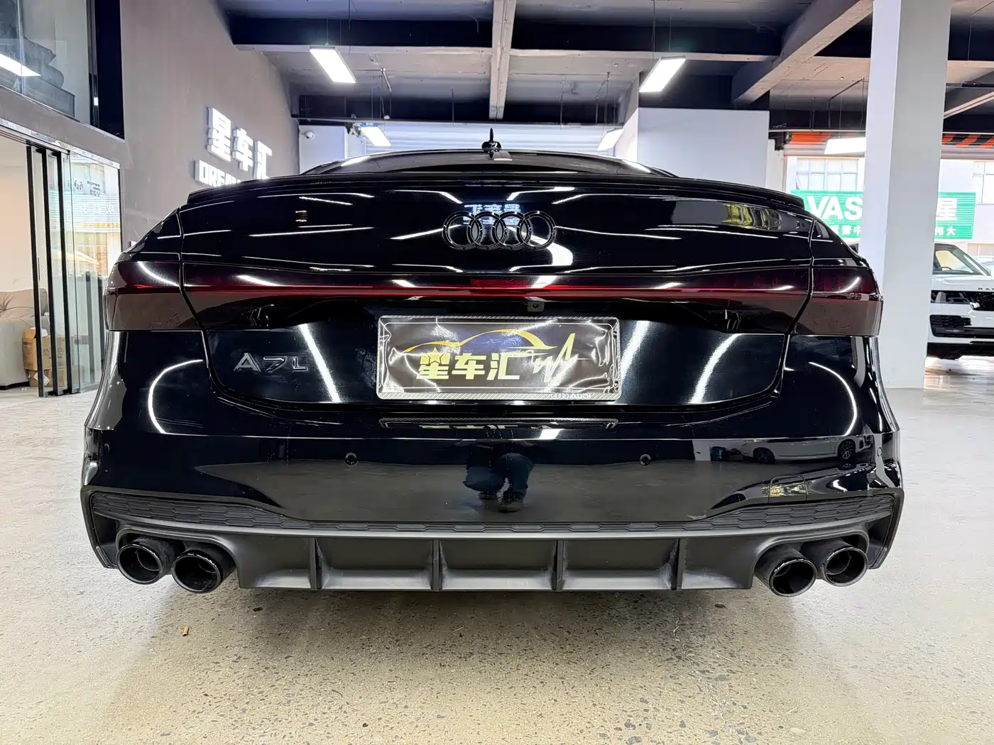 Audi A7L 2022 45 TFSI S-line Dream Builder Edition фото 12
