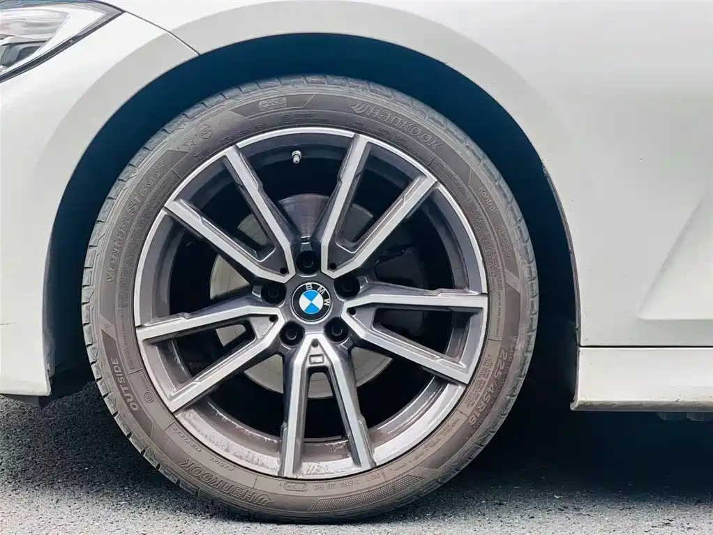BMW 3 Series 2022 320Li M Sport Package фото 7