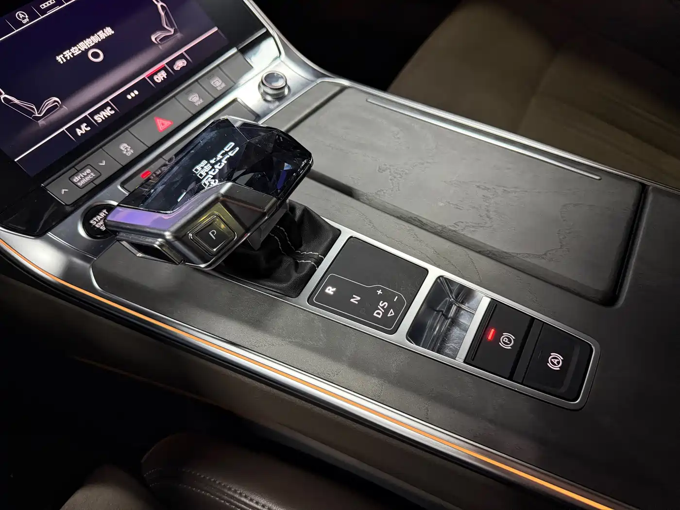 Audi A7L 2022 45 TFSI S-line Dream Builder Edition фото 17