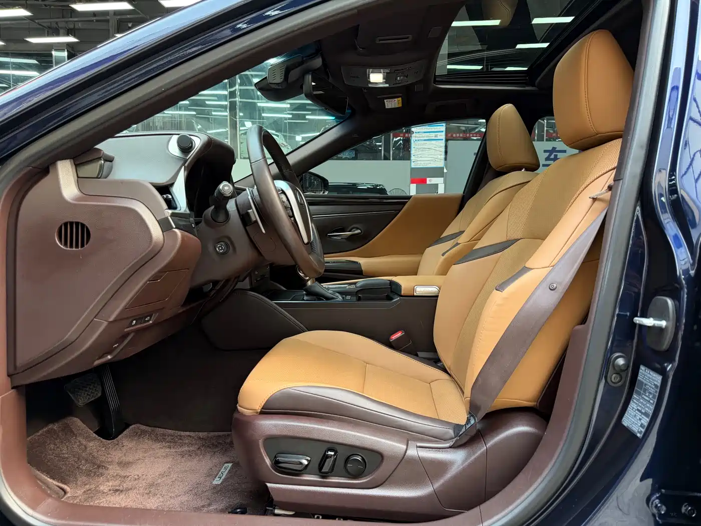 Lexus ES 2020 200 Excellence фото 4
