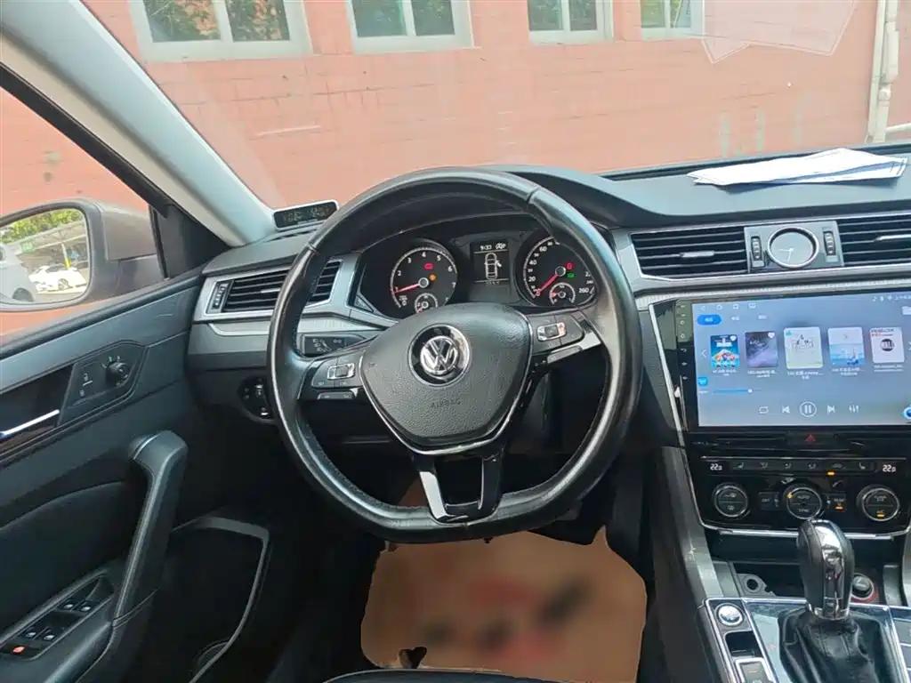 Volkswagen Passat 2017 330TSI DSG Prestige фото 11