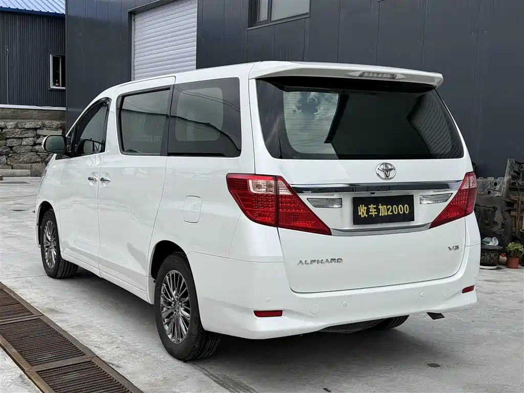 Toyota Alphard 2011 3.5L Luxury Edition фото 9