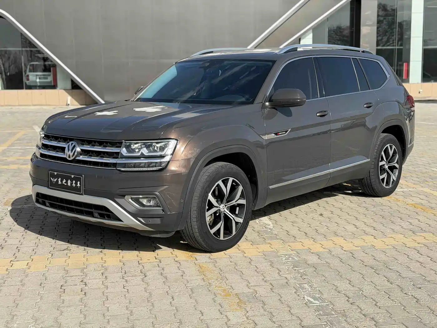 Volkswagen Teramont 2019 380TSI 4WD Luxury Edition China VI фото 3