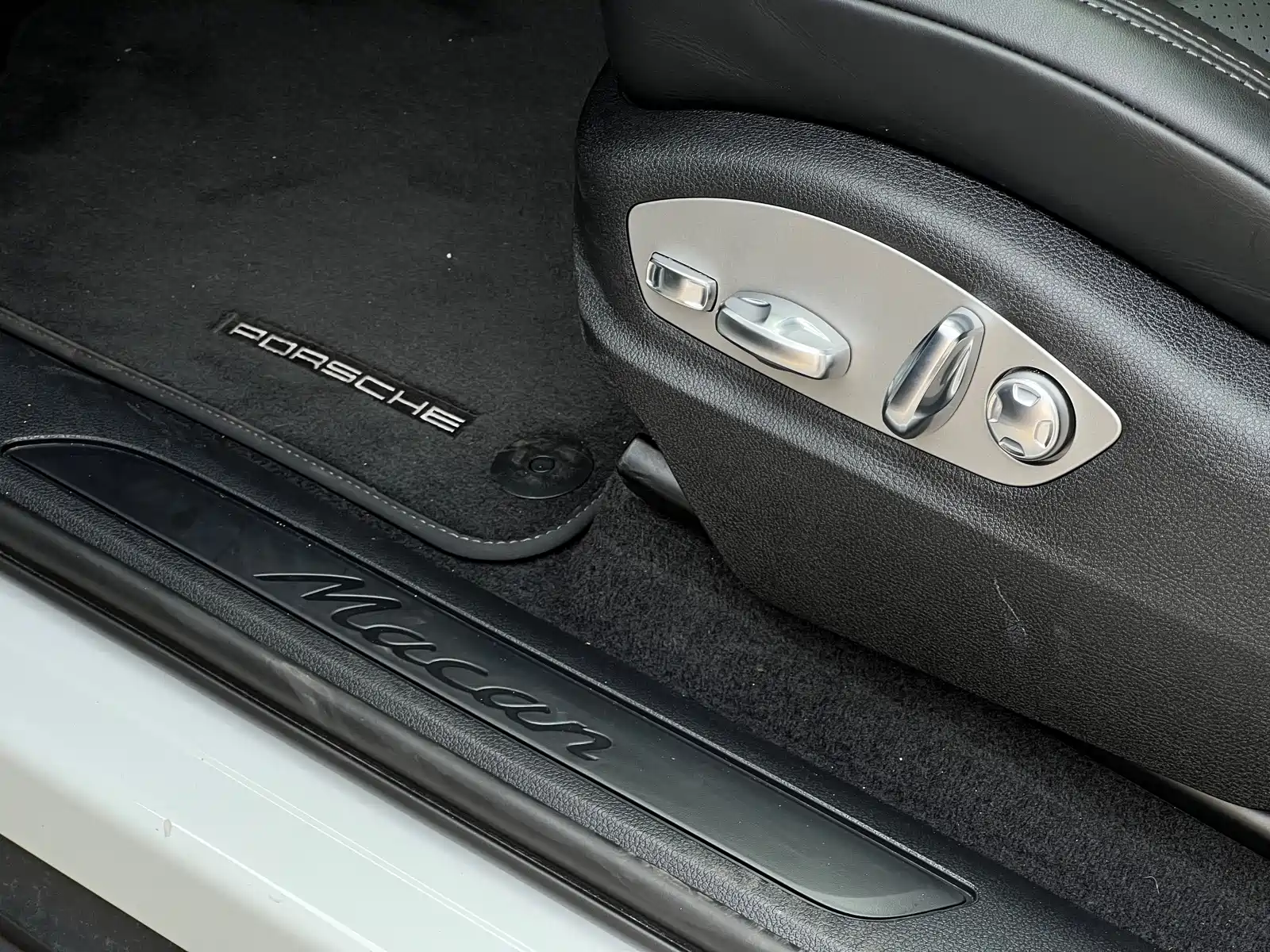 صورة 22 - Porsche Macan