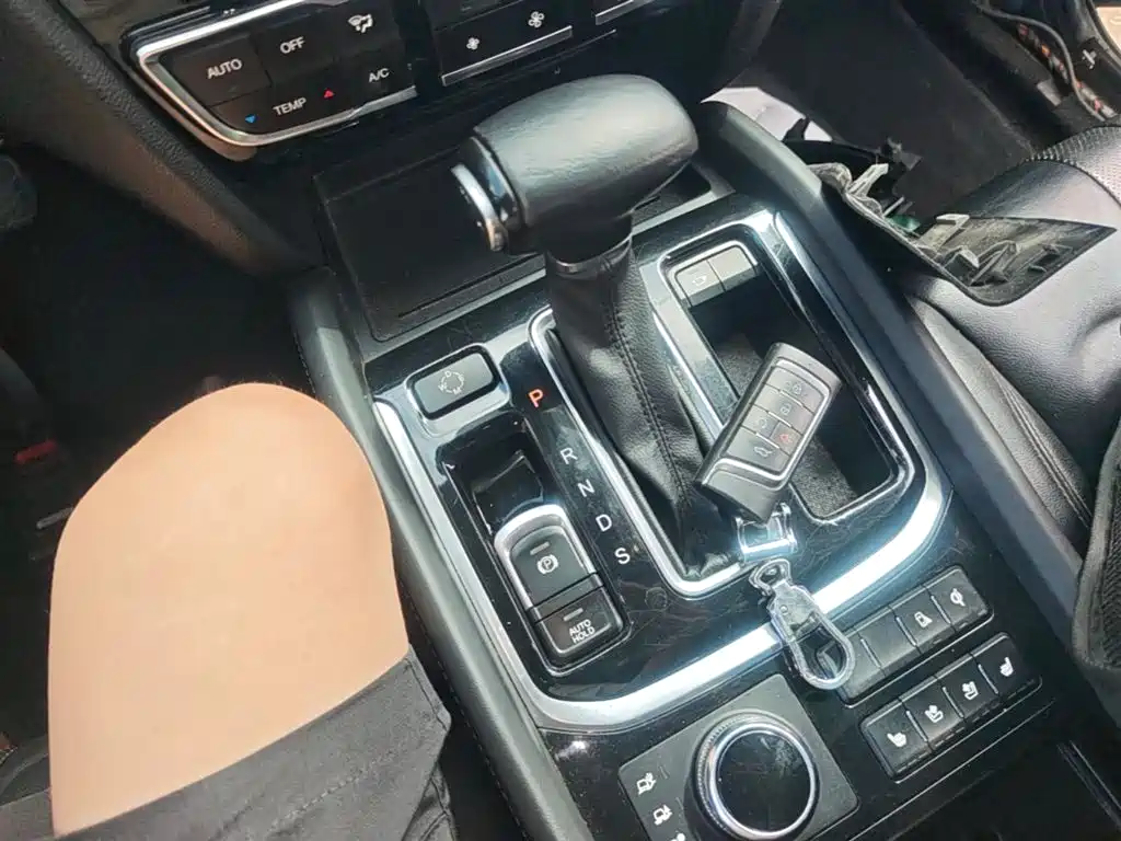 GAC Trumpchi Trumpchi GS8 2017 320T AWD Luxury Smart Connect (7-Seater) фото 14