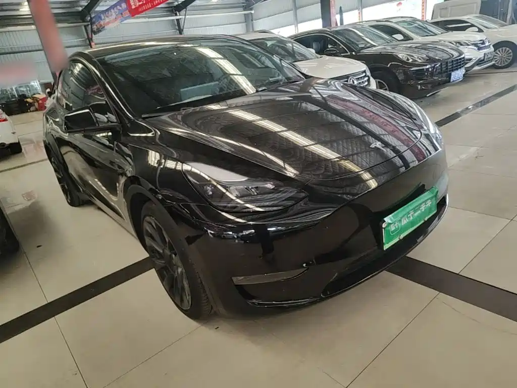 Фото 4 - Tesla Model Y
