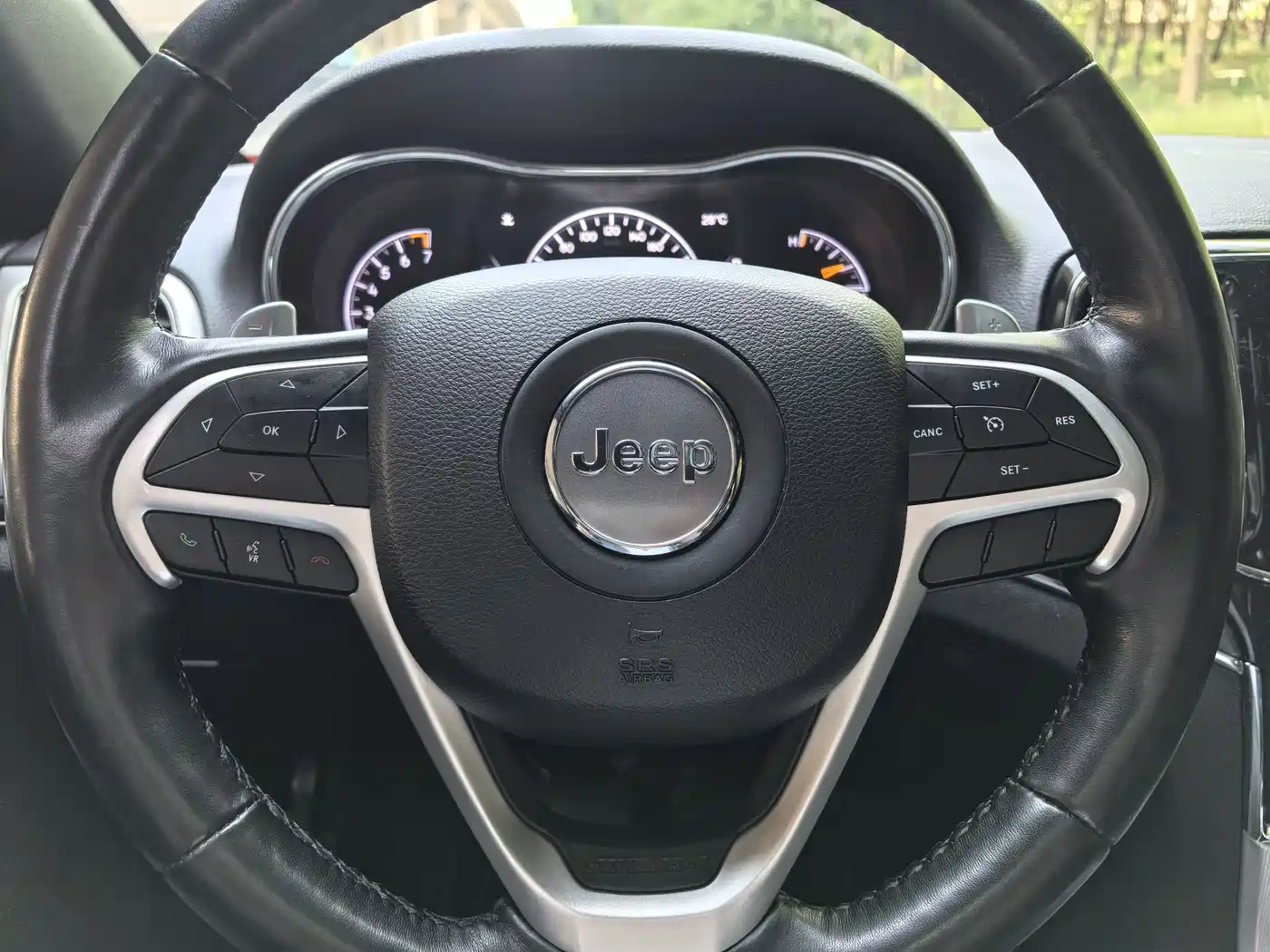 JEEP GRAND CHEROKEE (IMPORTED)