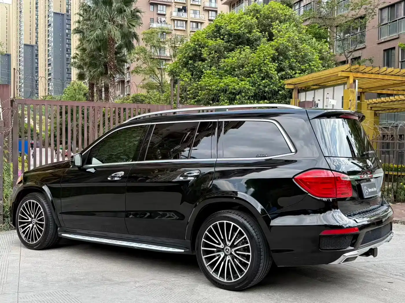 Mercedes-Benz GL-Class 2015 GL 400 4MATIC Luxury фото 5
