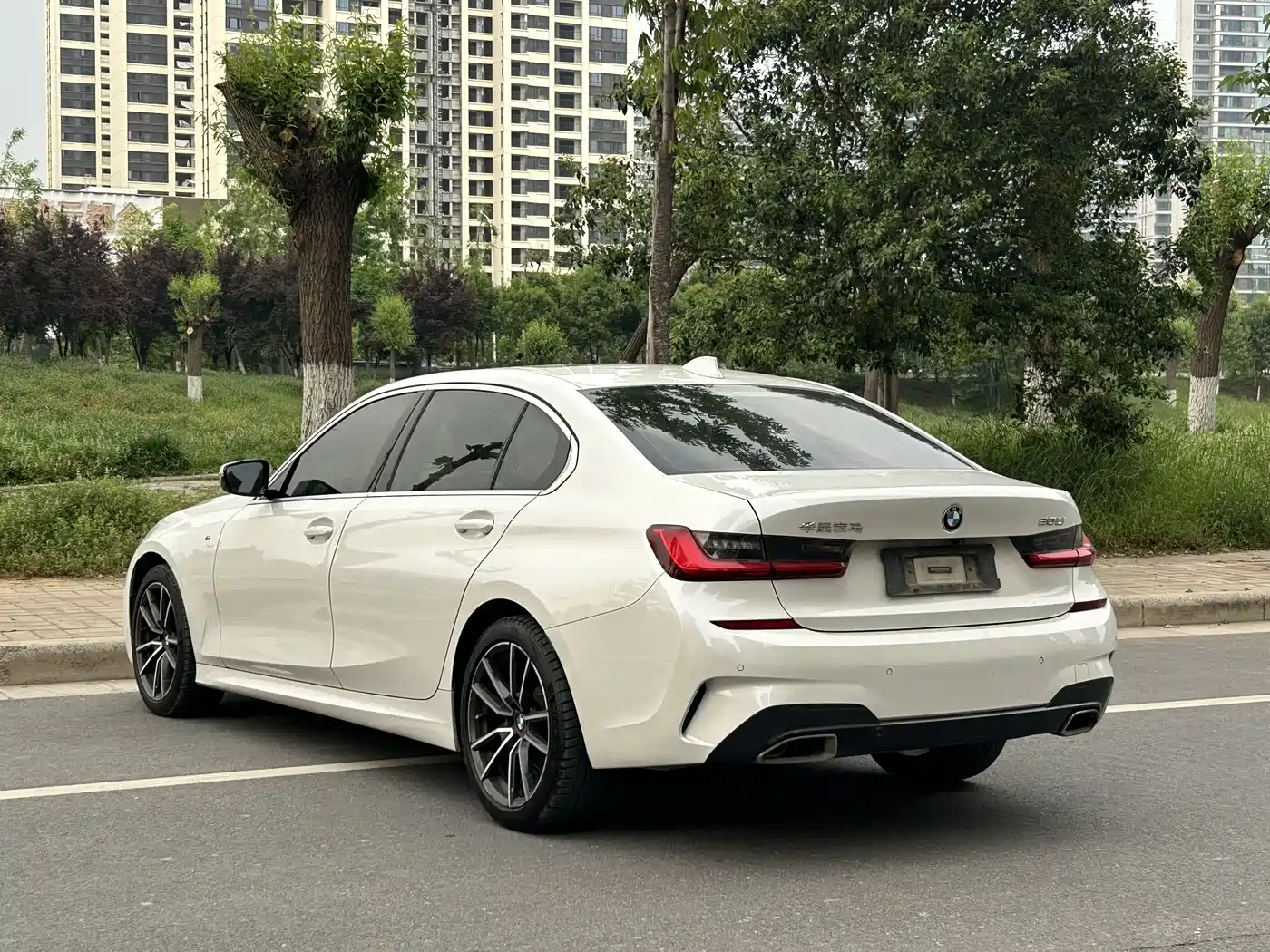 BMW 3 Series 2021 320Li M Sport Package фото 7