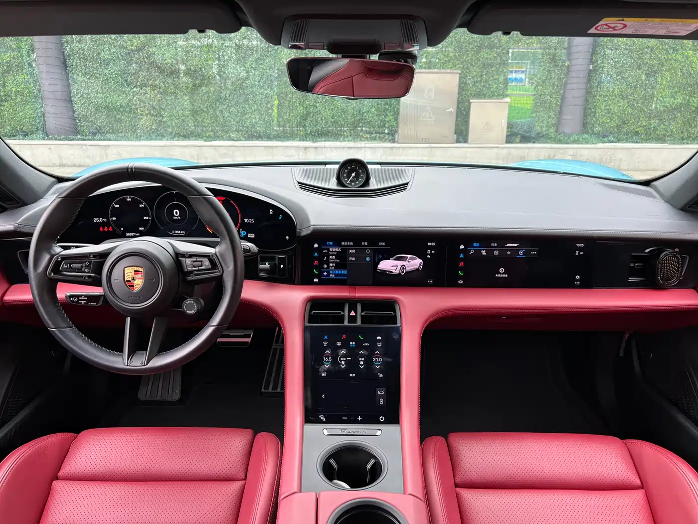 Porsche Taycan 2022 Taycan фото 17