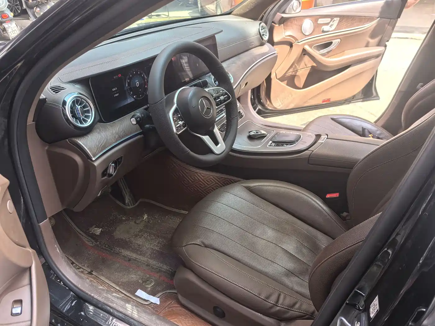 Mercedes-Benz E-Class 2019 E 300 L Fashion фото 7