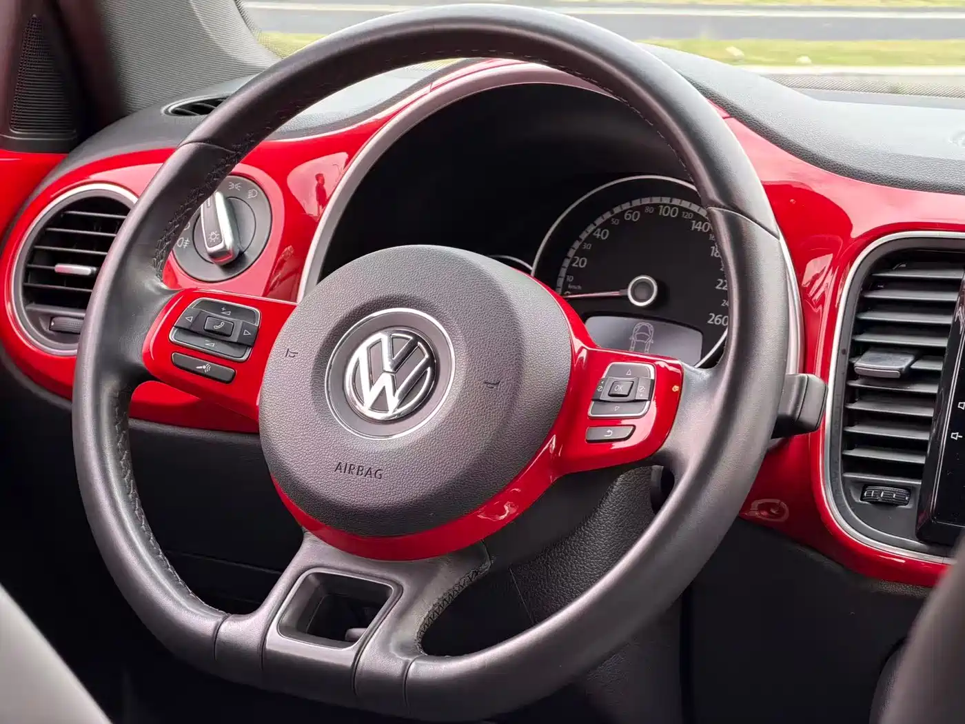 Volkswagen Beetle 2015 280TSI фото 2