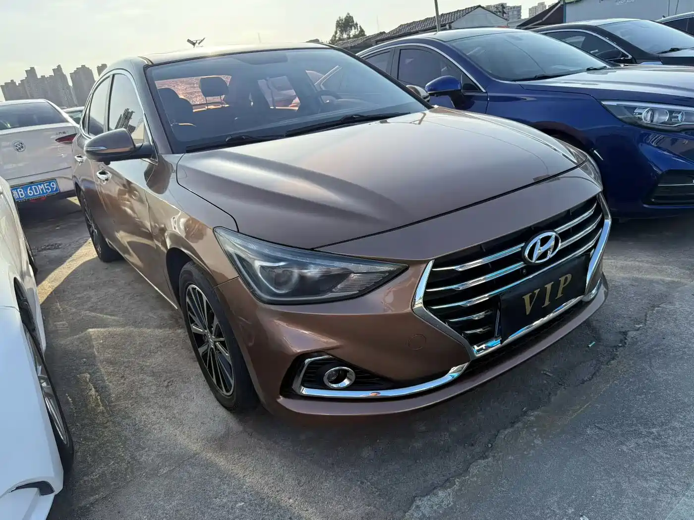 Hyundai Elantra 2017 1.6L Automatic Joy Edition DLX фото 3