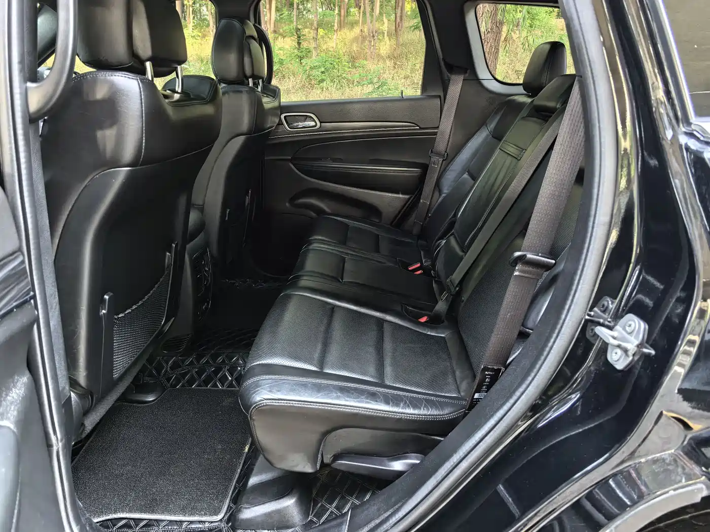 JEEP GRAND CHEROKEE (IMPORTED)