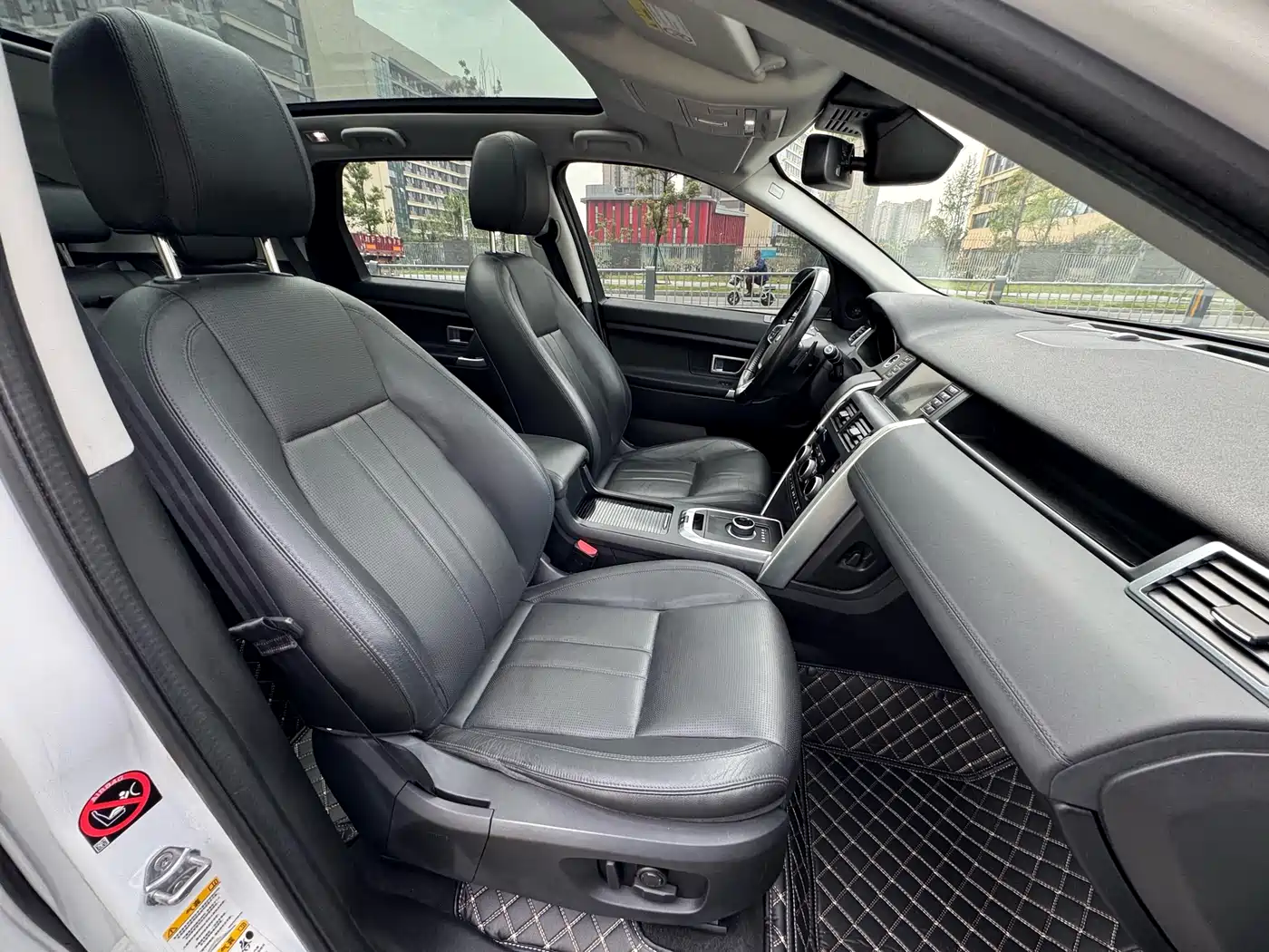 Land Rover Discovery Sport 2017 2.0T SE фото 8