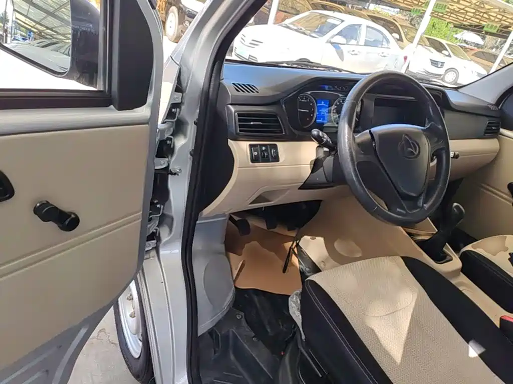 Changan Kuayue Kuayuexing V3 2024 2023 1.3L Gasoline Standard 7-seater Passenger Van
