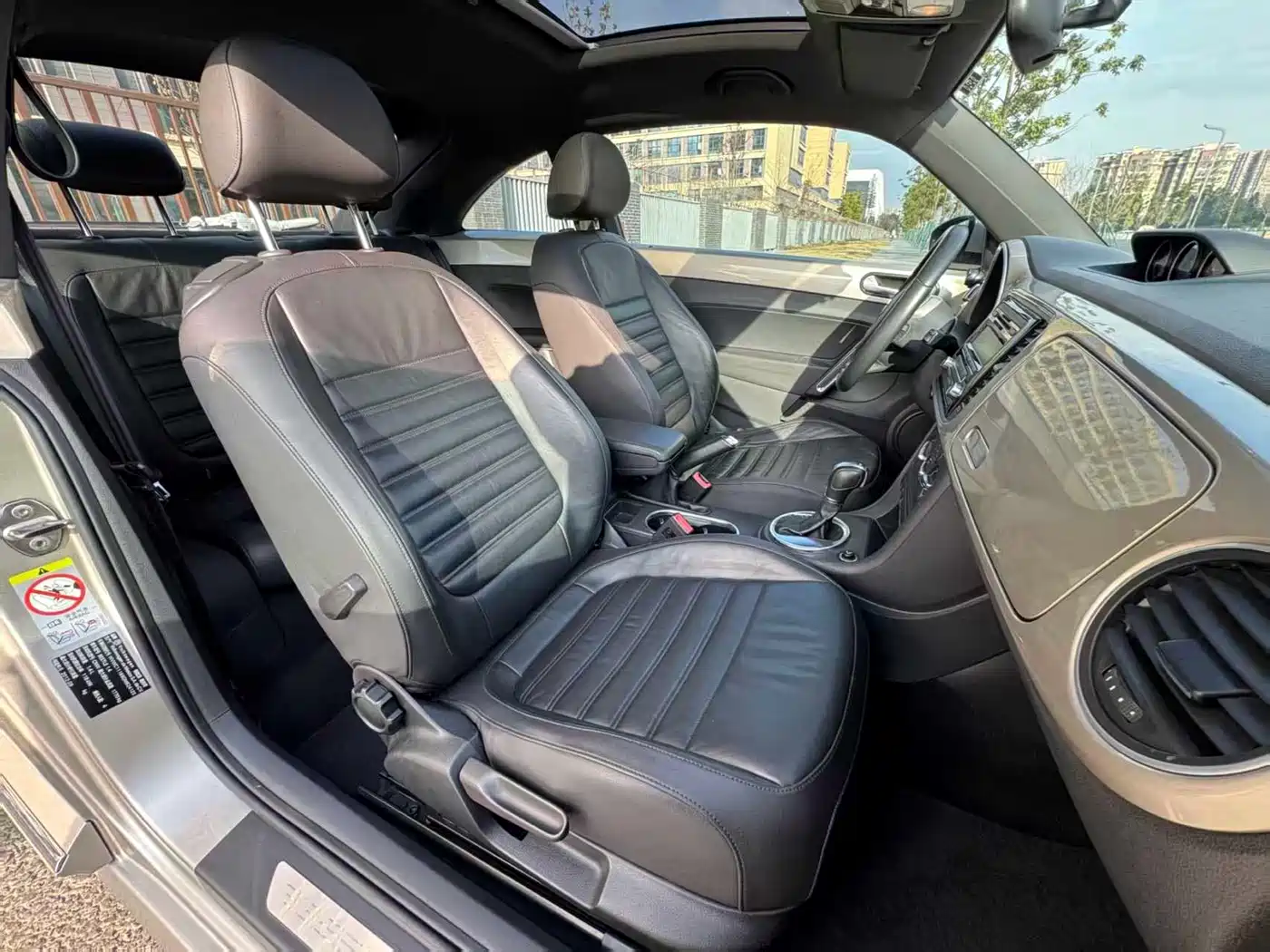 Volkswagen Beetle 2013 1.4TSI Comfort фото 10