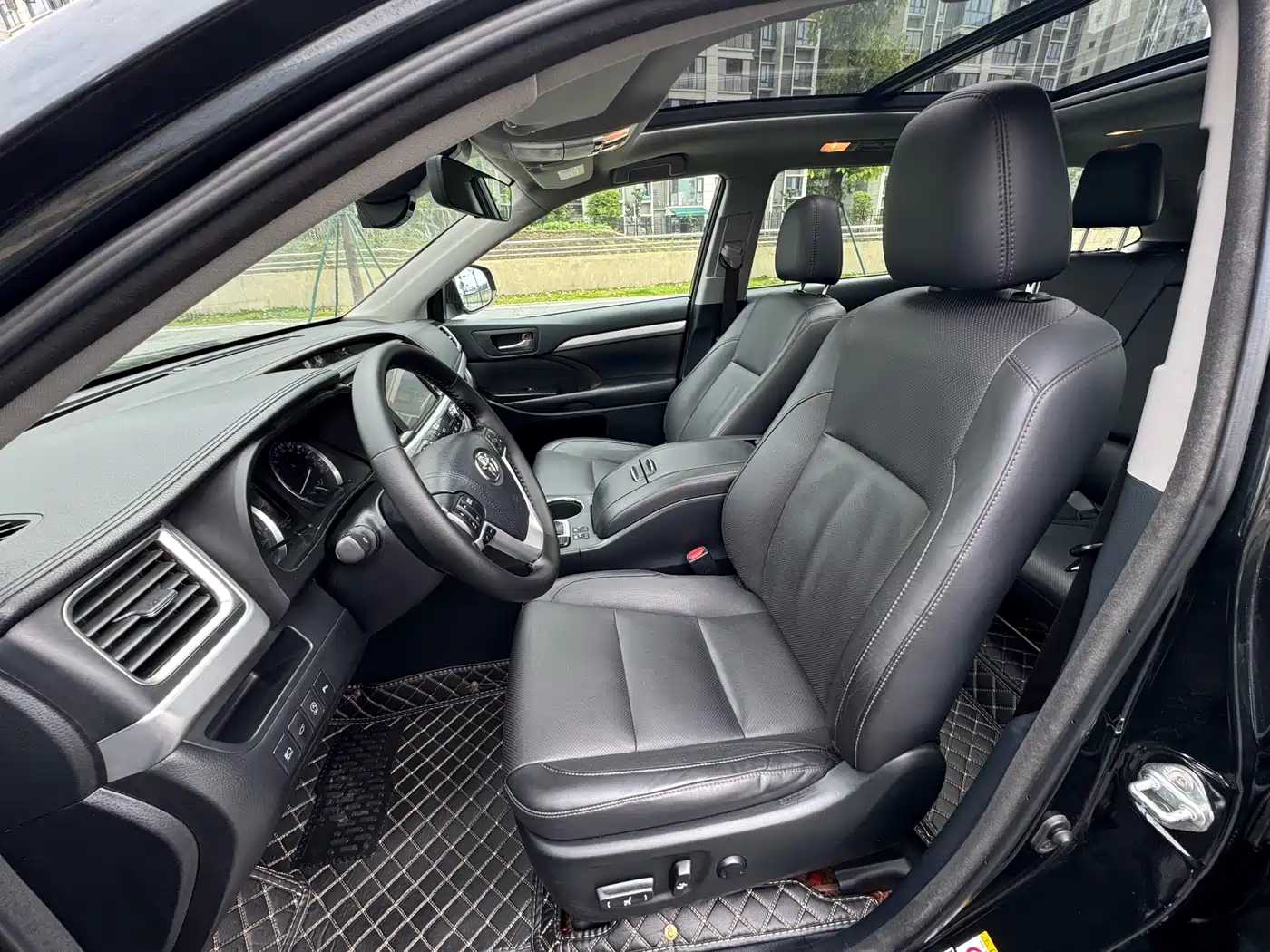 Toyota Highlander 2018 2.0T 4WD Premium 7-seater (China V) фото 4
