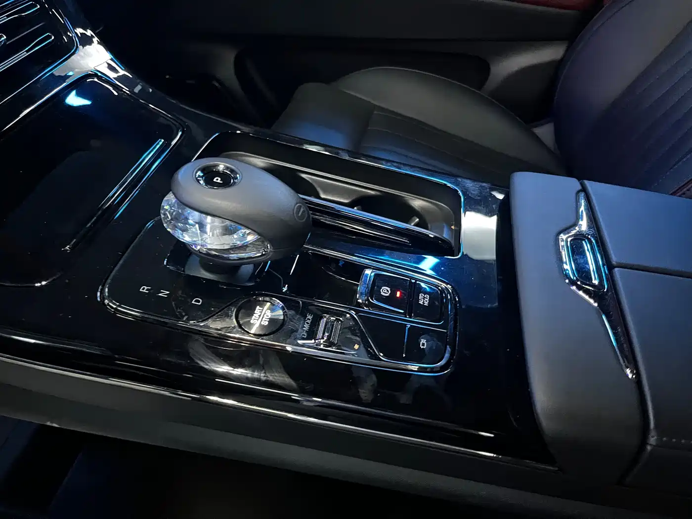 GAC Trumpchi Trumpchi M8 2023 Model Master Series 400T Flagship Edition фото 6