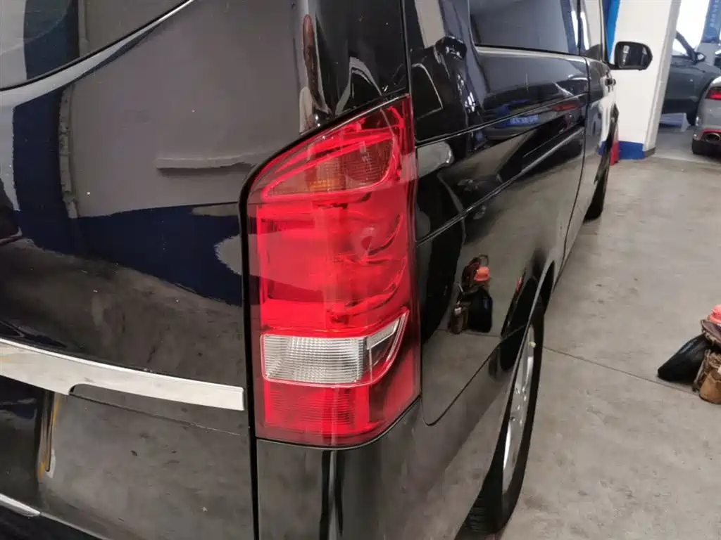 Mercedes-Benz Vito 2016 2.0T Elite Edition фото 8