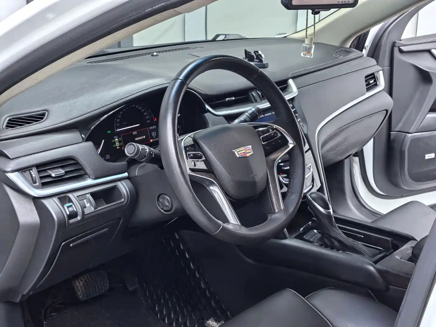 Cadillac XTS 2018 28T Technology фото 6