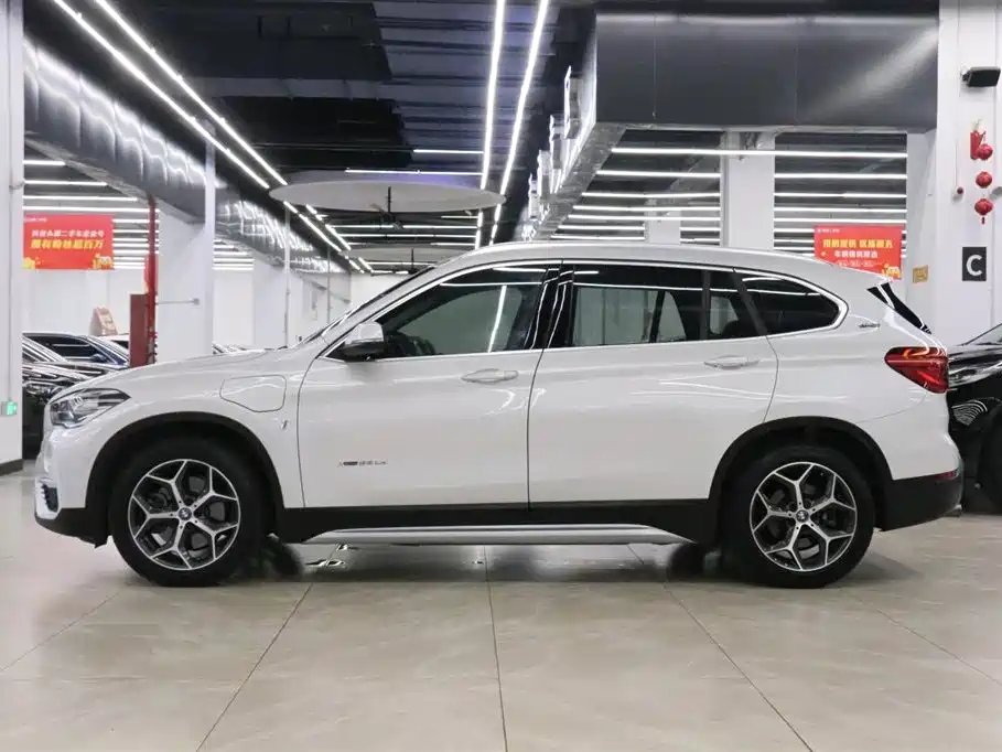 BMW X1 New Energy 2018 xDrive25Le Luxury Model фото 3