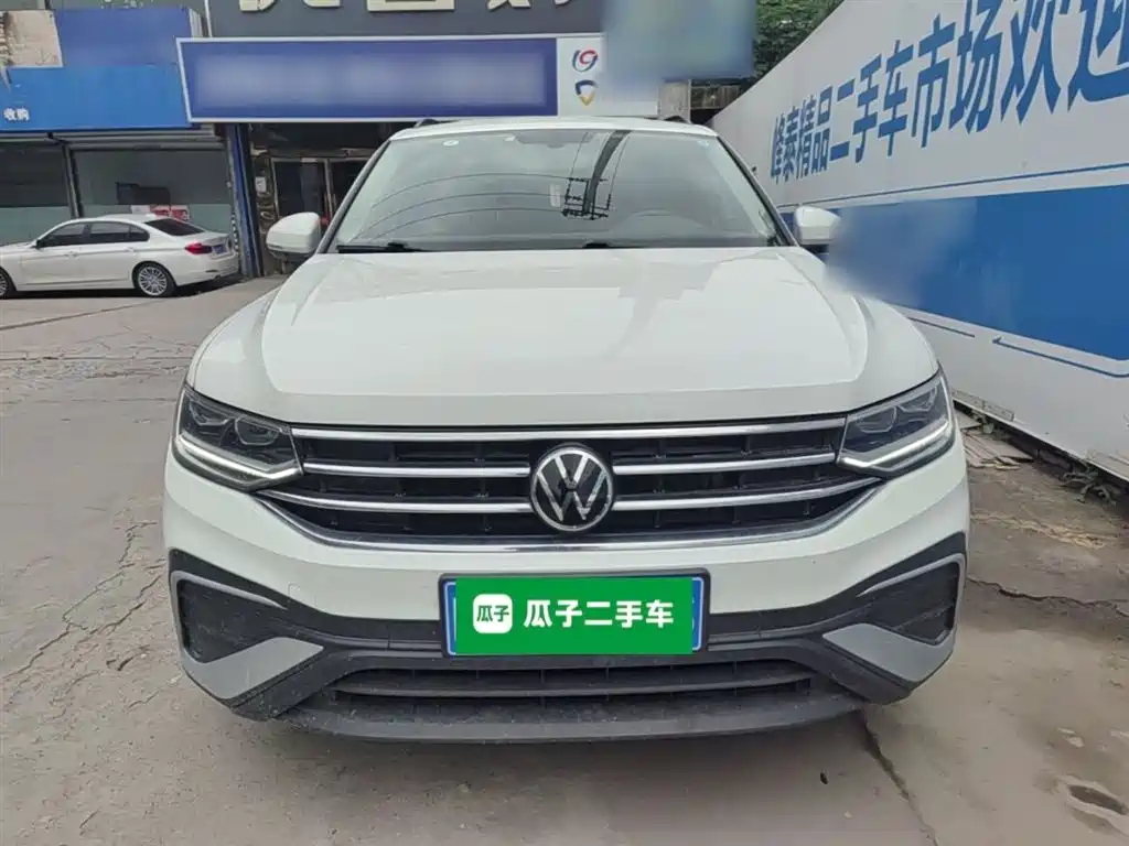 Volkswagen Tiguan L 2023 330TSI Auto 2WD Comfort Edition фото 3